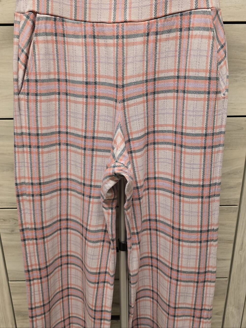 Barbie Pink Cabi Capris - Picture 2 of 8